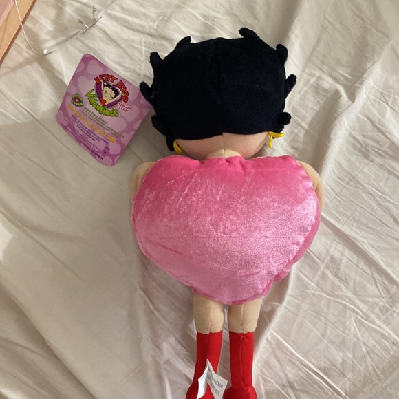 Betty Boop Sugar Loaf Valentine’s Betty Plush Doll 16’NWT - Picture 4 of 6